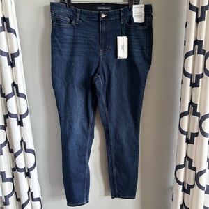 NWT Calvin Klein Women's Plus Size Hi Rise Skinny Denim, 16W